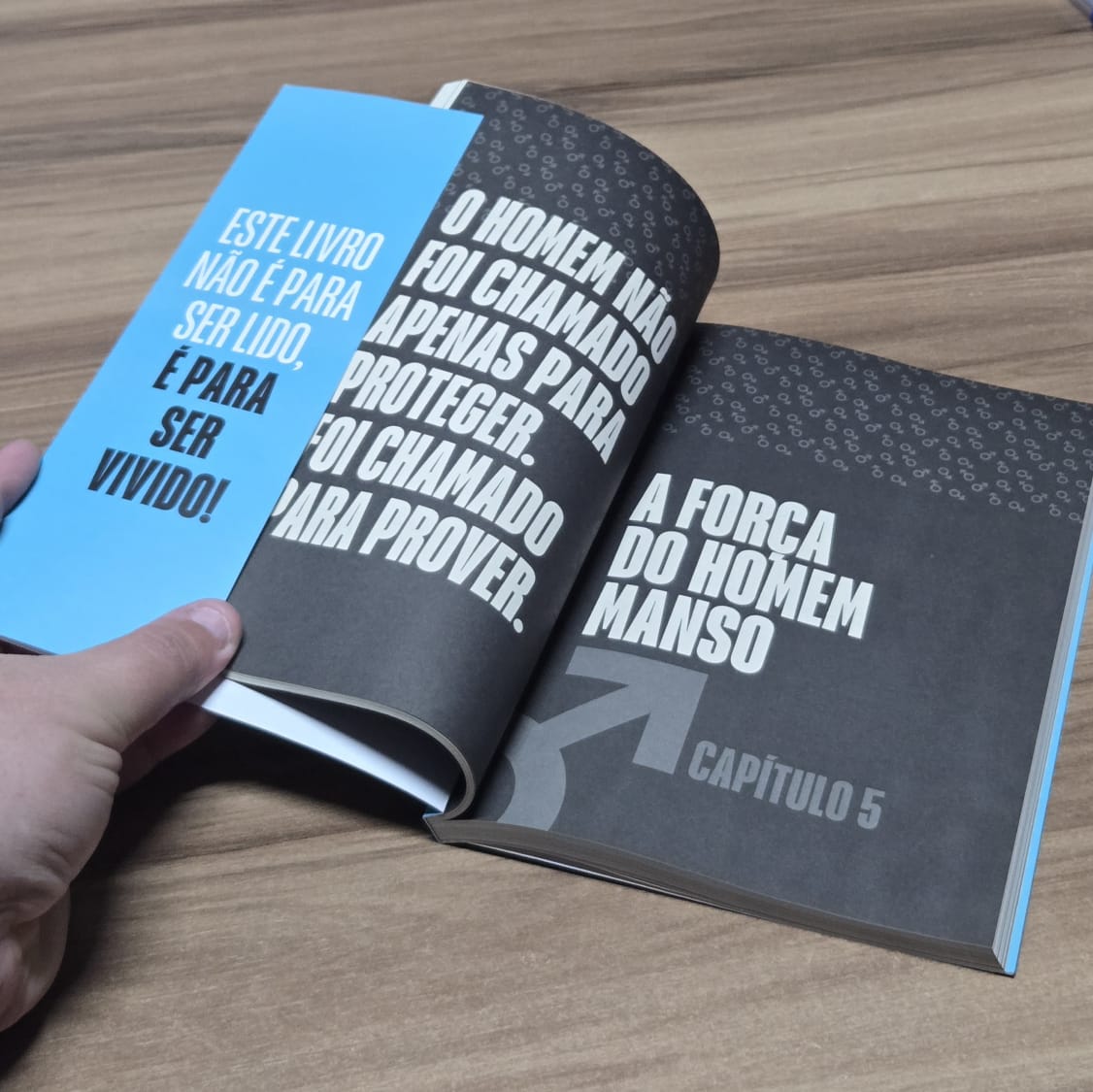 Capa traseira do livro Homem, onde está você?